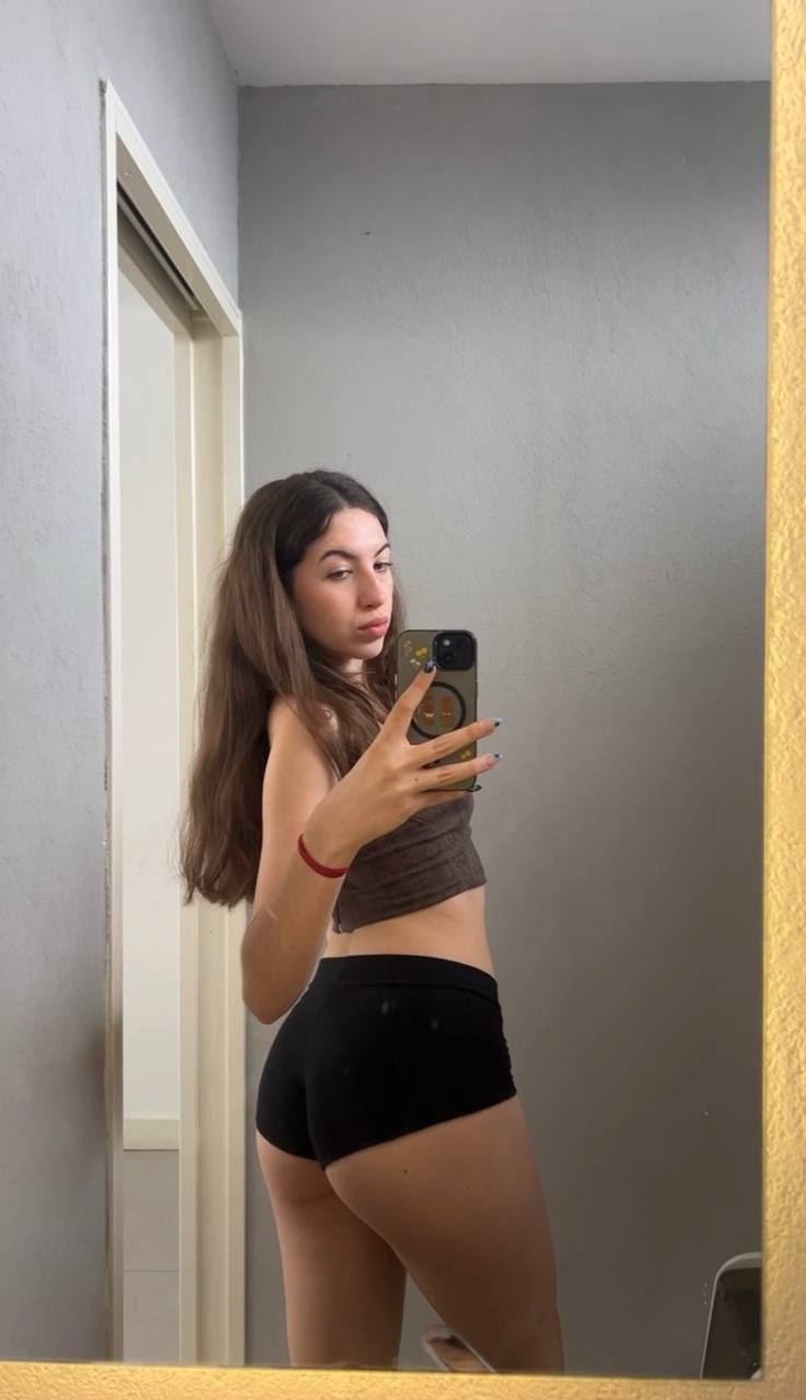 Amber in her underwear in Maceio