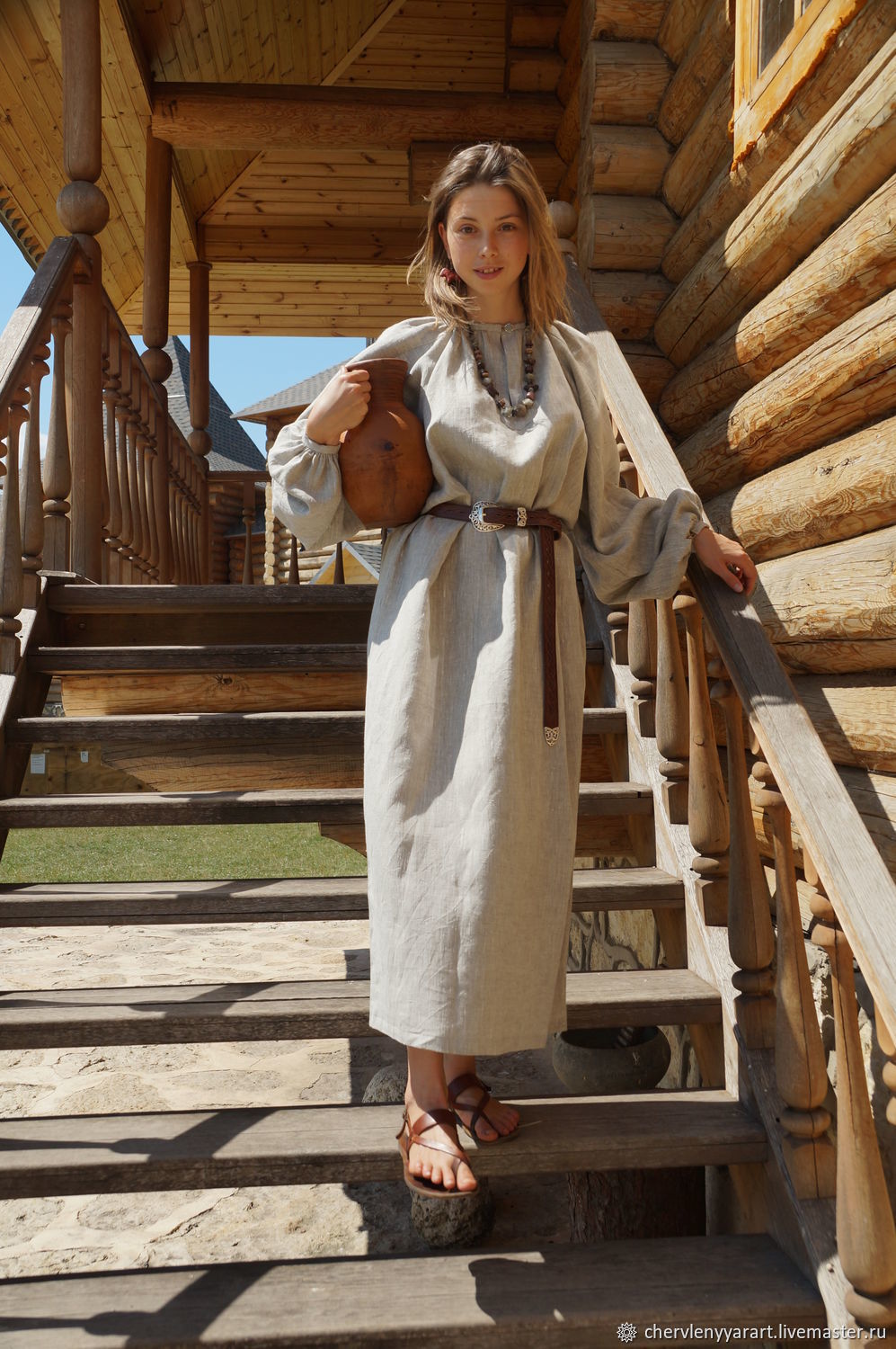 Girls in Slavic costumes in Maceio